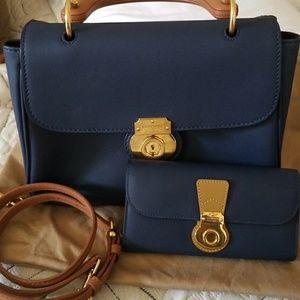 Burberry DK88 purse with matching wallet